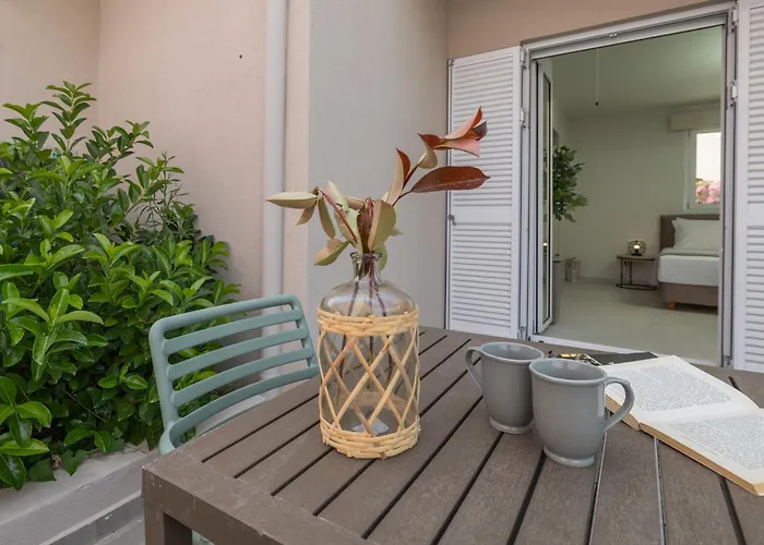 One Bedroom Erato Appartamento